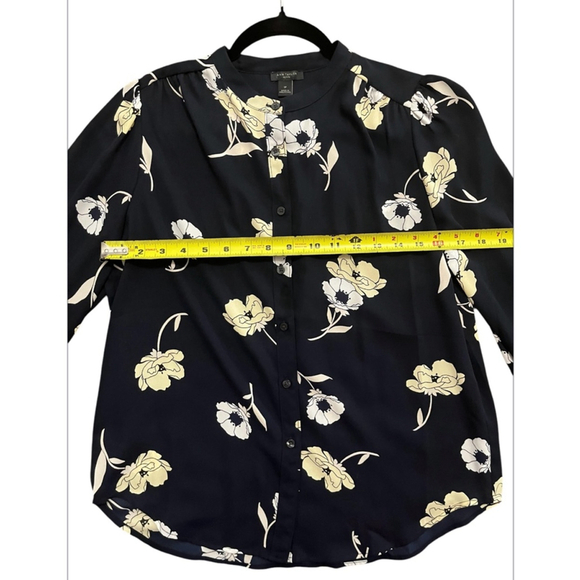 Ann Taylor Petite Sunny Poppy Nehru Collar Blouse, Size: SP, Navy Floral - Picture 5 of 9